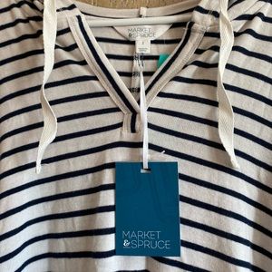 Market & Spruce Hooded Sweater